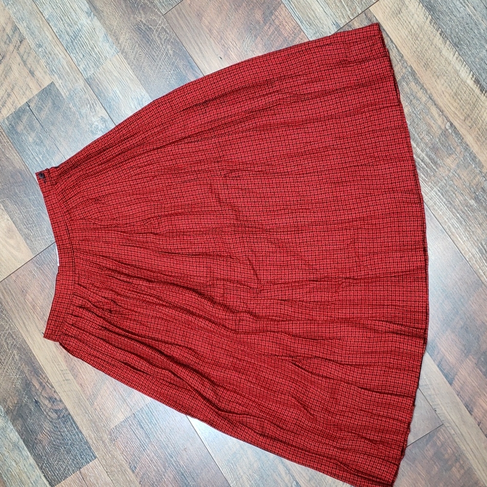 Vintage Rafaella Red and Black Houndstooth Pleated Midi Skirt, Size 10